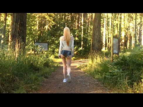 ❤️ Jina bedew hêdî hêdî dimeşe, ne vîdyoya tazî ❤ Pornoya spehî li porno ku.onlyhdporn.ru ☑